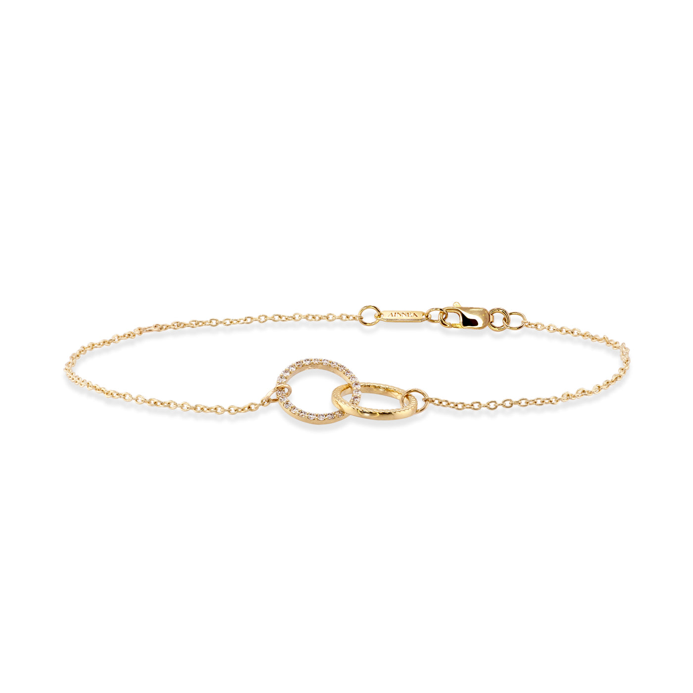 DIAMOND DOUBLE CIRCLE BRACELET